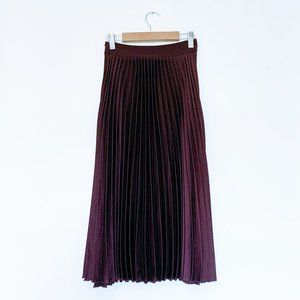 H&M Pleated Skirt